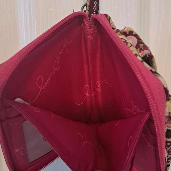 Vera Bradley Very Berry Paisley Carry It All Wristlet - Picture 6 of 6